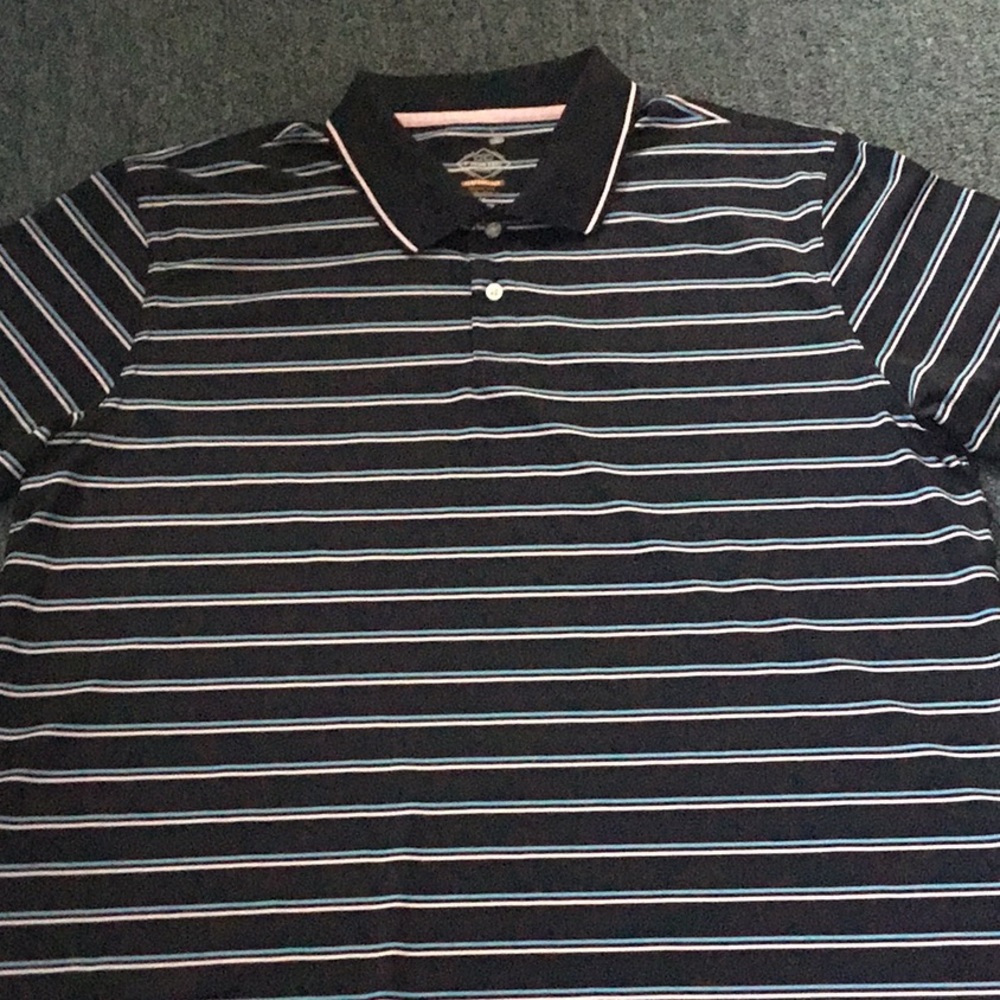 ST JOHN’S BAY GOLF SHIRT.